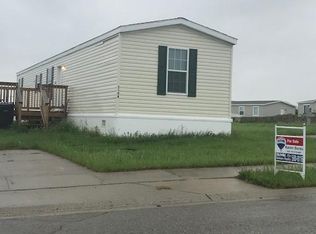 2409 35th Pl, Williston, ND 58801