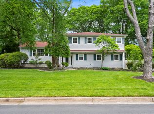 10 Woodruff Rd, Edison, NJ 08820