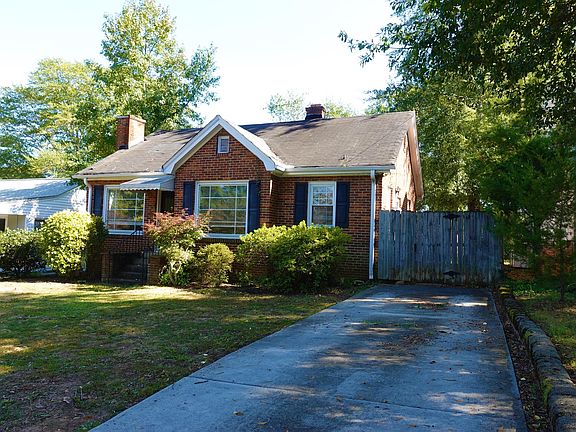 3rd image of 15 Langley Dr