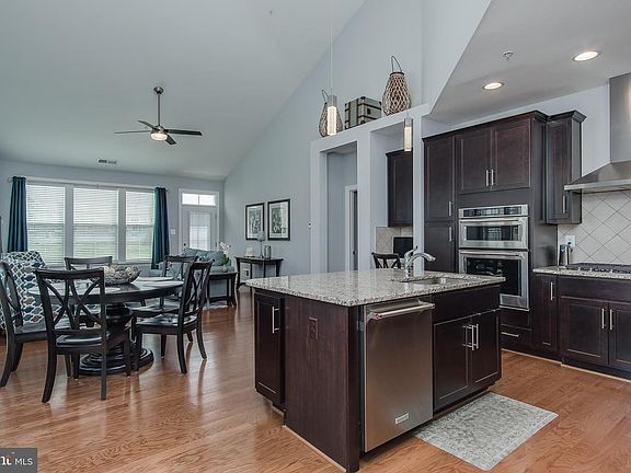 5th image of 20225 Huntington Ct