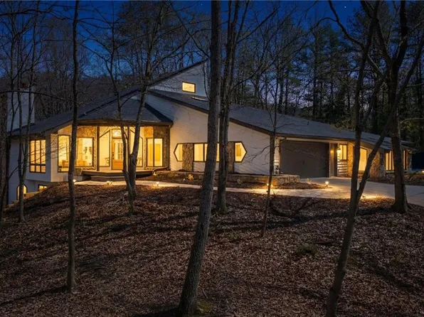 14 Ball Creek Way, Sandy Springs, GA 30350