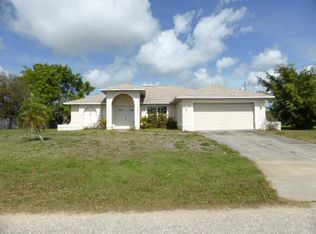 907 SE 30th St, Cape Coral, FL 33904