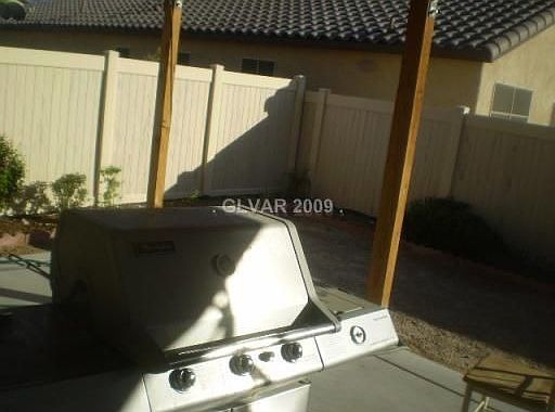 3rd image of 4183 Macadamia Dr