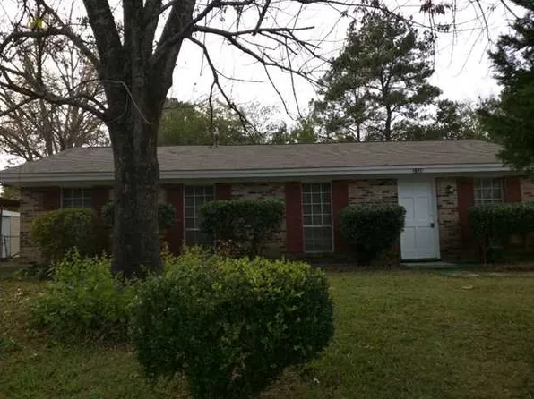 3138 Dobbs Dr, Montgomery, AL 36116
