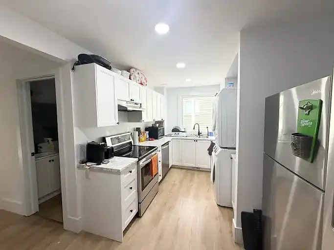 5 bed, 2.0 bath, $700 — Photo 4