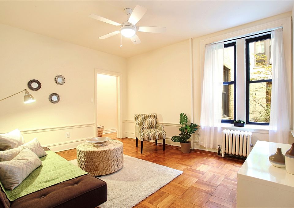 1st image of 264 6th Ave APT 1A