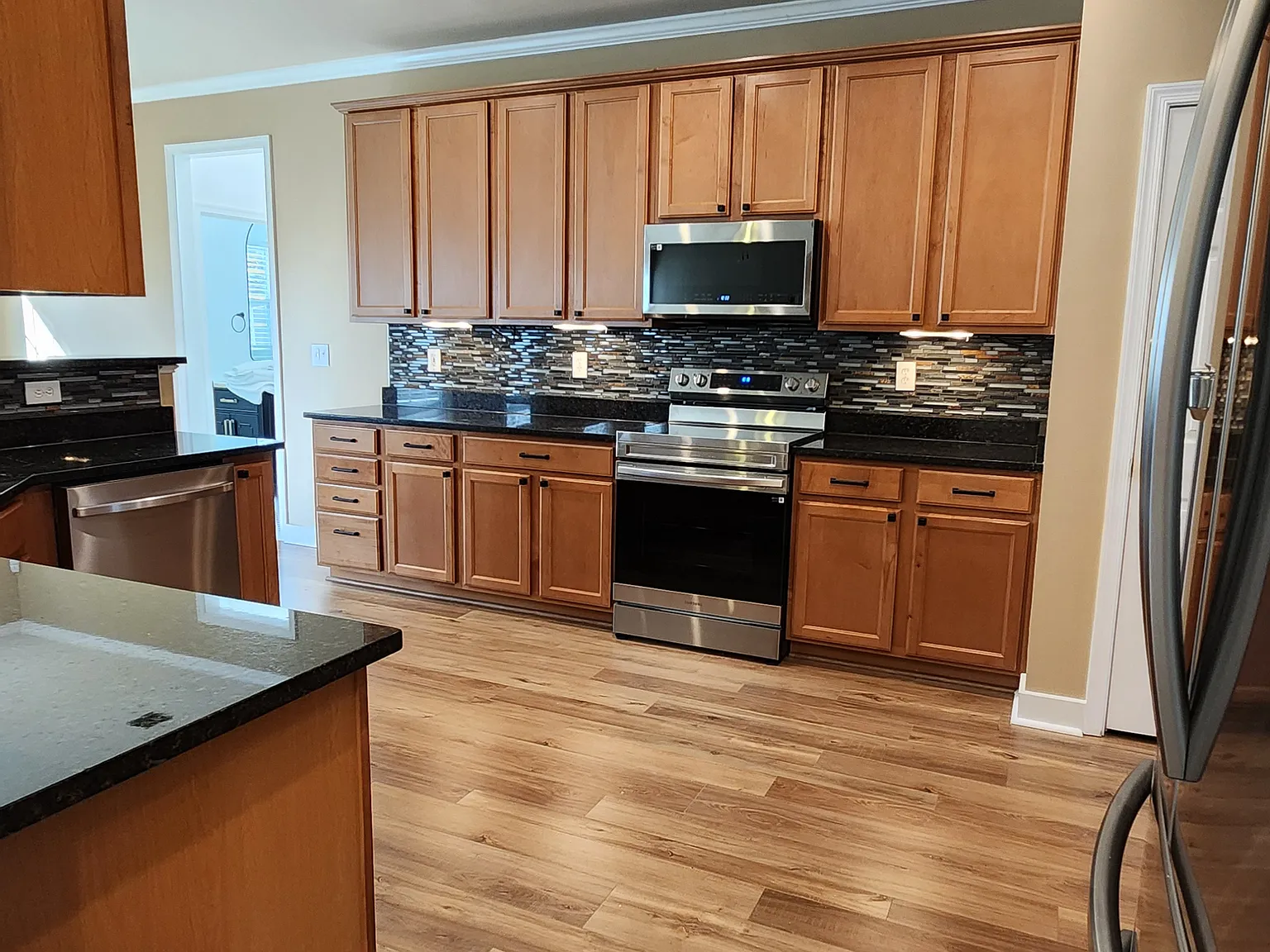 4 bed, 2655 sqft, $4,200 — Photo 4