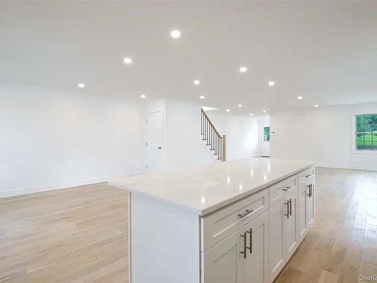 30 Kirkwood Rd #B — Photo 11