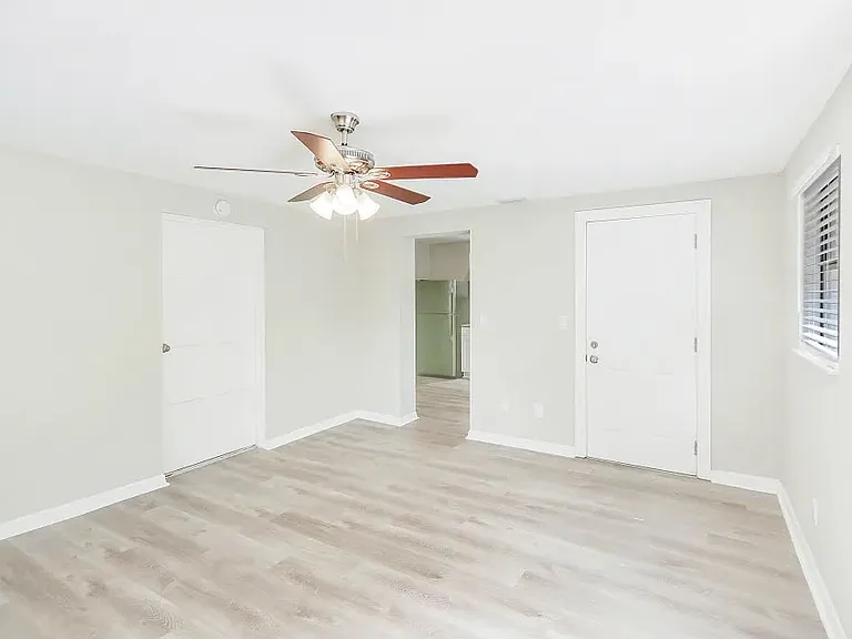 4517 S Hale Ave — Photo 13
