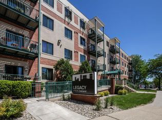 3710 Oakland Ave, Brookfield, WI 53005