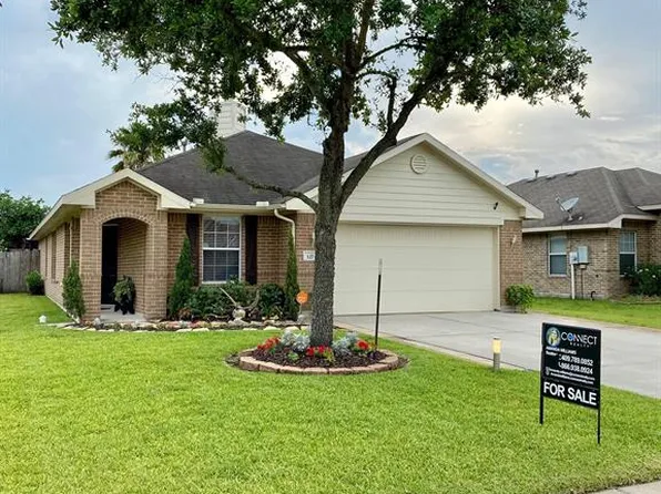 127 Rustic Colony Ln, Dickinson, TX 77539