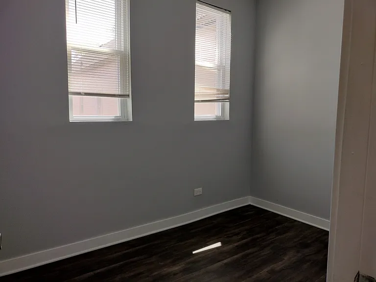 4800 S Winchester Ave — Photo 26