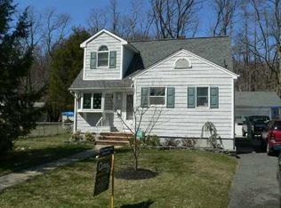 10 Preston Rd, East Brunswick, NJ 08816