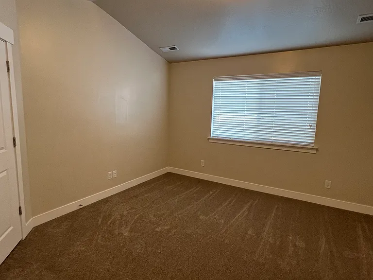 50 N 2050 W — Photo 15