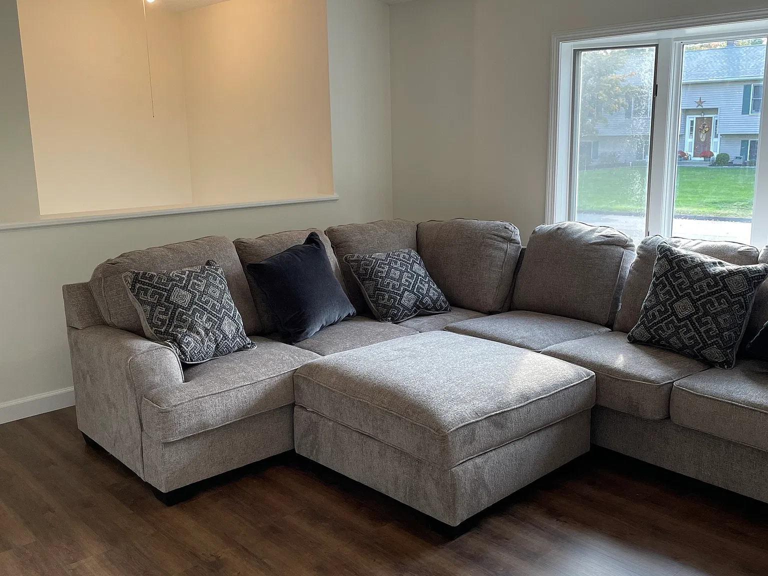 3 bed, 2.5 bath, 1888 sqft, $3,500 — Photo 4