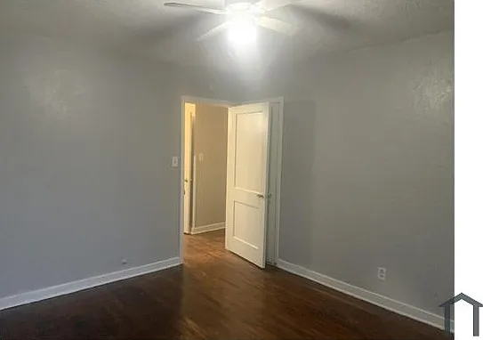 2077 Hazel St — Photo 9
