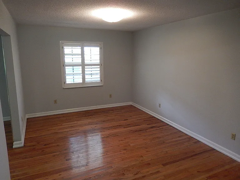 1903 Skyland Dr — Photo 11