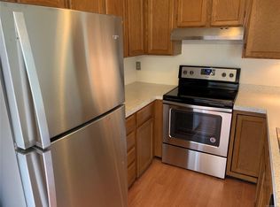 975 S Miller St APT 202, Lakewood, CO 80226