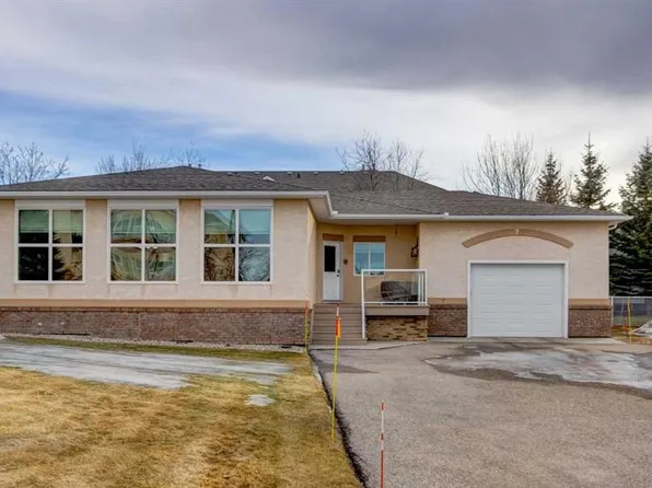 43 N Westlake Cir Unit 7, Strathmore, AB T1P 1T6