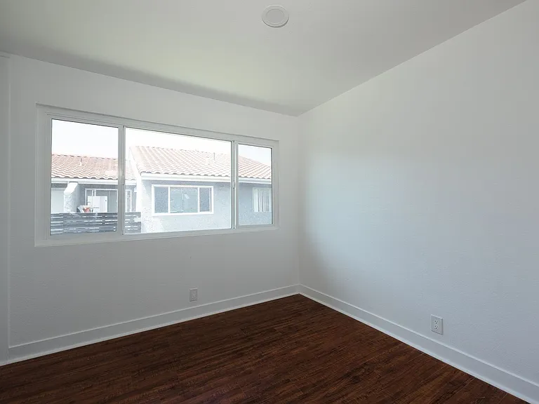 4578 Saviers Rd — Photo 15
