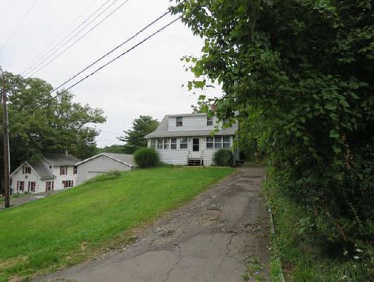 2nd image of 177 Bevier St