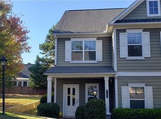 1104 Lake Point Way, Suwanee, GA 30024