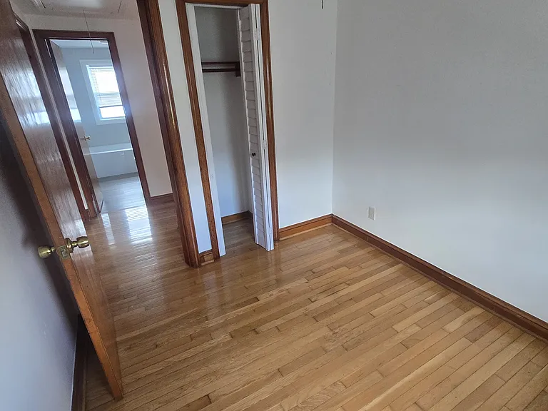 52 2nd Ave — Photo 21