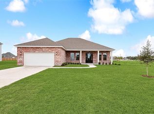 11 E Priscilla Ln, Waggaman, LA 70094