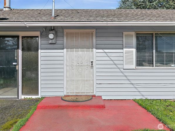 15851 118th Avenue SE, Renton, WA 98058