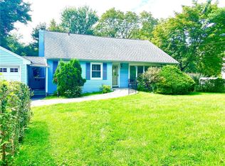 28 Donald Ln, Ossining, NY 10562