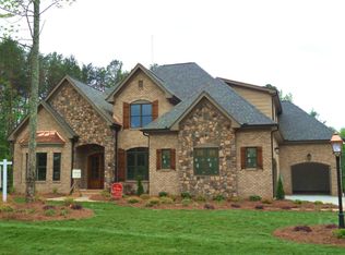 5690 Snow Hill Dr, Summerfield, NC 27358