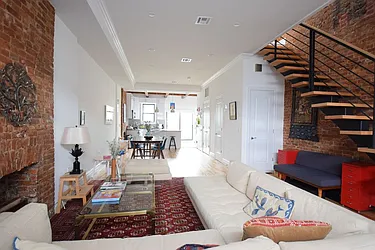 Rented by Rolling Stone Realty LLC