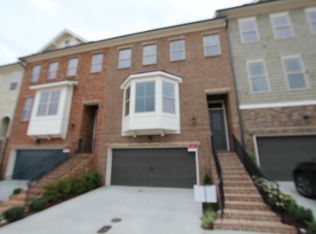2154 W Village Ln, Smyrna, GA