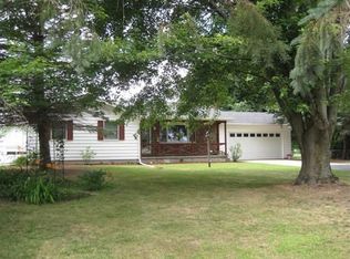 1706 Seven Mile Rd, Kawkawlin, MI 48631