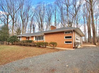 7 Westgate Ct, Colts Neck, NJ 07722