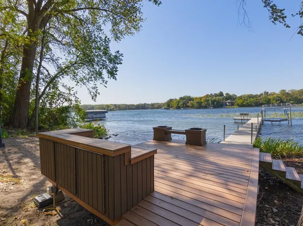 5630 Christmas Lake Pt, Shorewood, MN 55331