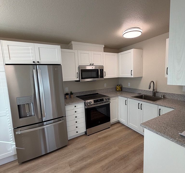 1st image of 1115-1117 West St #2-4
