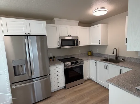 1115-1117 West St #2-4, Redding, CA 96001
