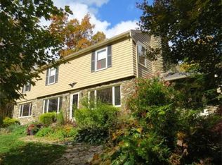 18 Brooks Rd, Paxton, MA 01612