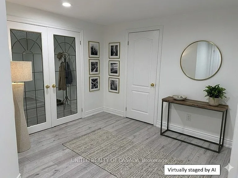 8 Hearthstone Cres #BASEMENT — Photo 11