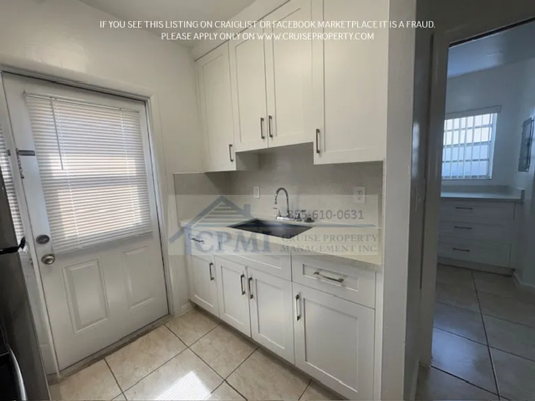 532 S Crescent Dr Hollywood, FL 33021 — Photo 11