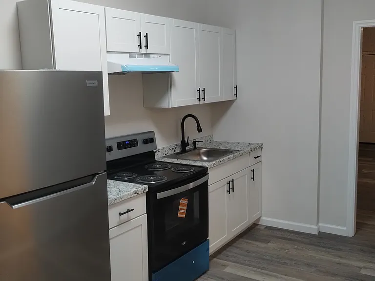 3925 Ellison St #1 — Photo 4