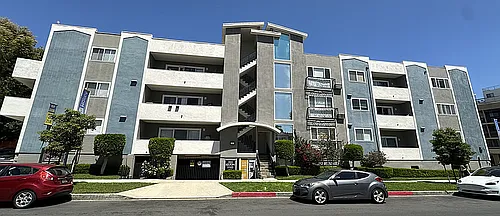 555 Kelton Ave #K301 Photo 1