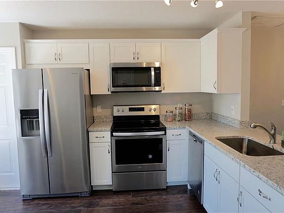 4th image of 600 Church St
