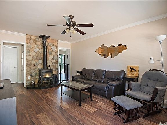 5th image of 13120 Reservoir Ave