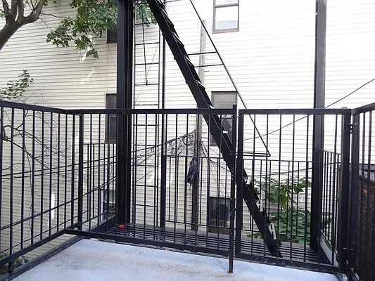 Rented by Lofts and Flats LLC | media 5