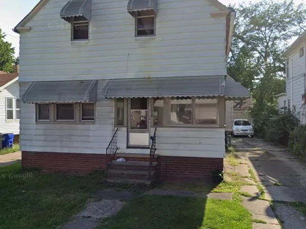 3325 W 120th St, Cleveland, OH 44111