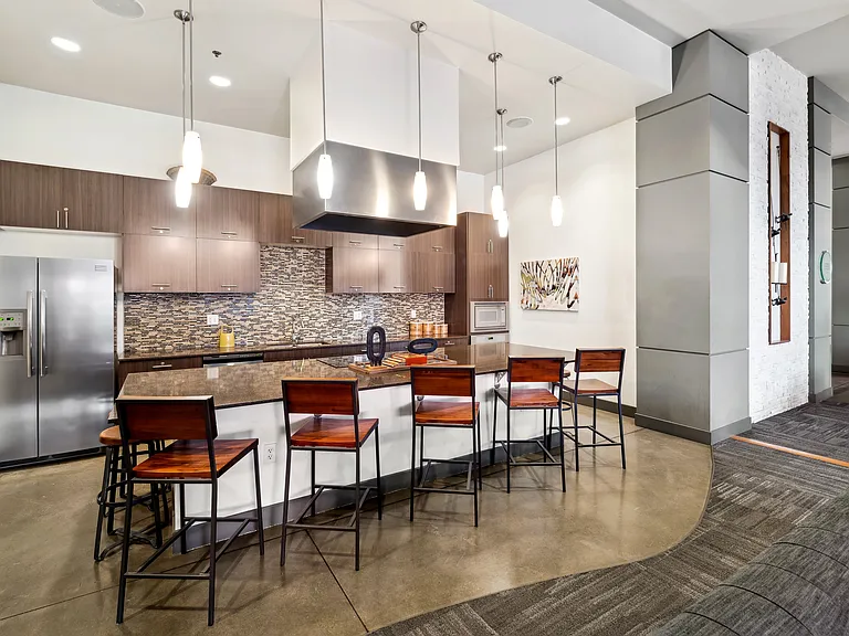 2020 Lawrence — Photo 7