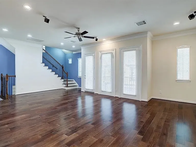 5505 Zoemark Ln — Photo 8