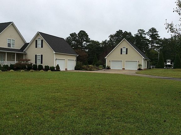 Detached Garage 28 x 52 